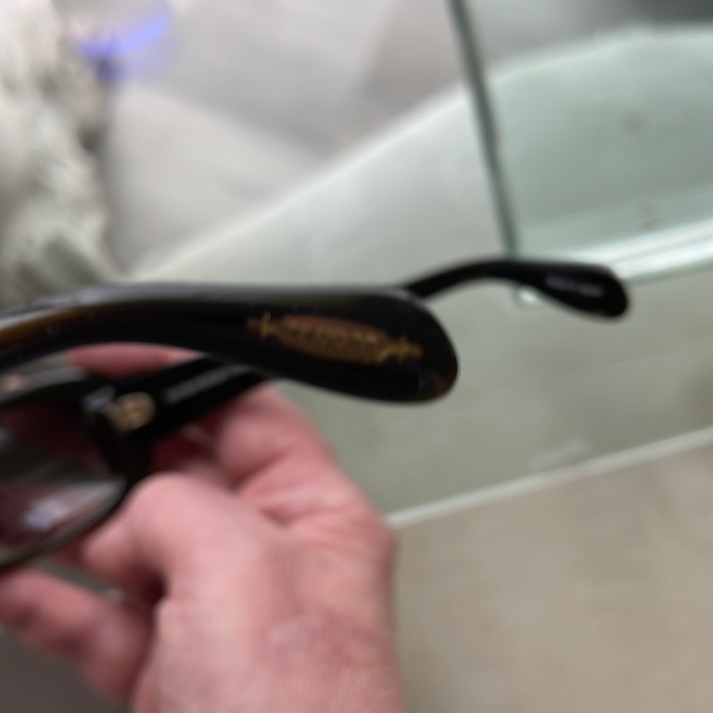 OLIVER PEOPLES SUNGLASSES - Picture 7 of 8
